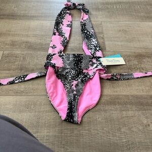 Beach Bunny women’s One Piece in Pink and Black